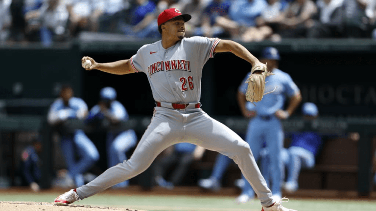 Reds rookie pitcher Chase Burns shines; Elly De La Cruz delivers vs. Rangers to complete the sweep